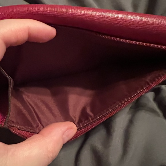 BEAUTIFUL Red Coach Wallet - Picture 8 of 11